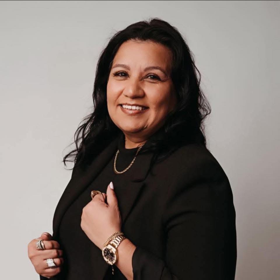Gabriela Jones — Executive at Gab's Tree Service